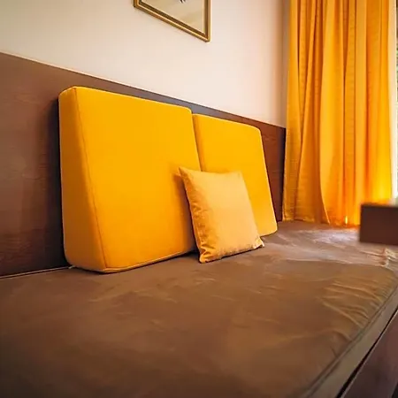 Aparthotel Apart-garni Innerwiesn 4*